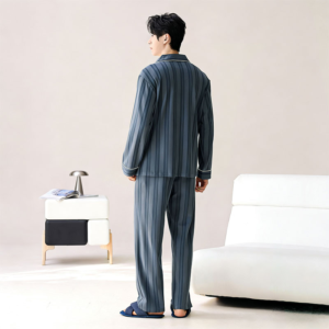 casual men’s 2pcs cardigan loungewear outfit soft 180gram polycotton sleep suit factory custom logo odm oem (复制)