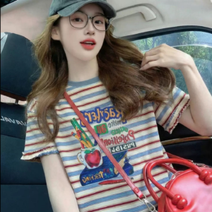tie dye cotton tee – vibrant summer style, soft fit (复制)